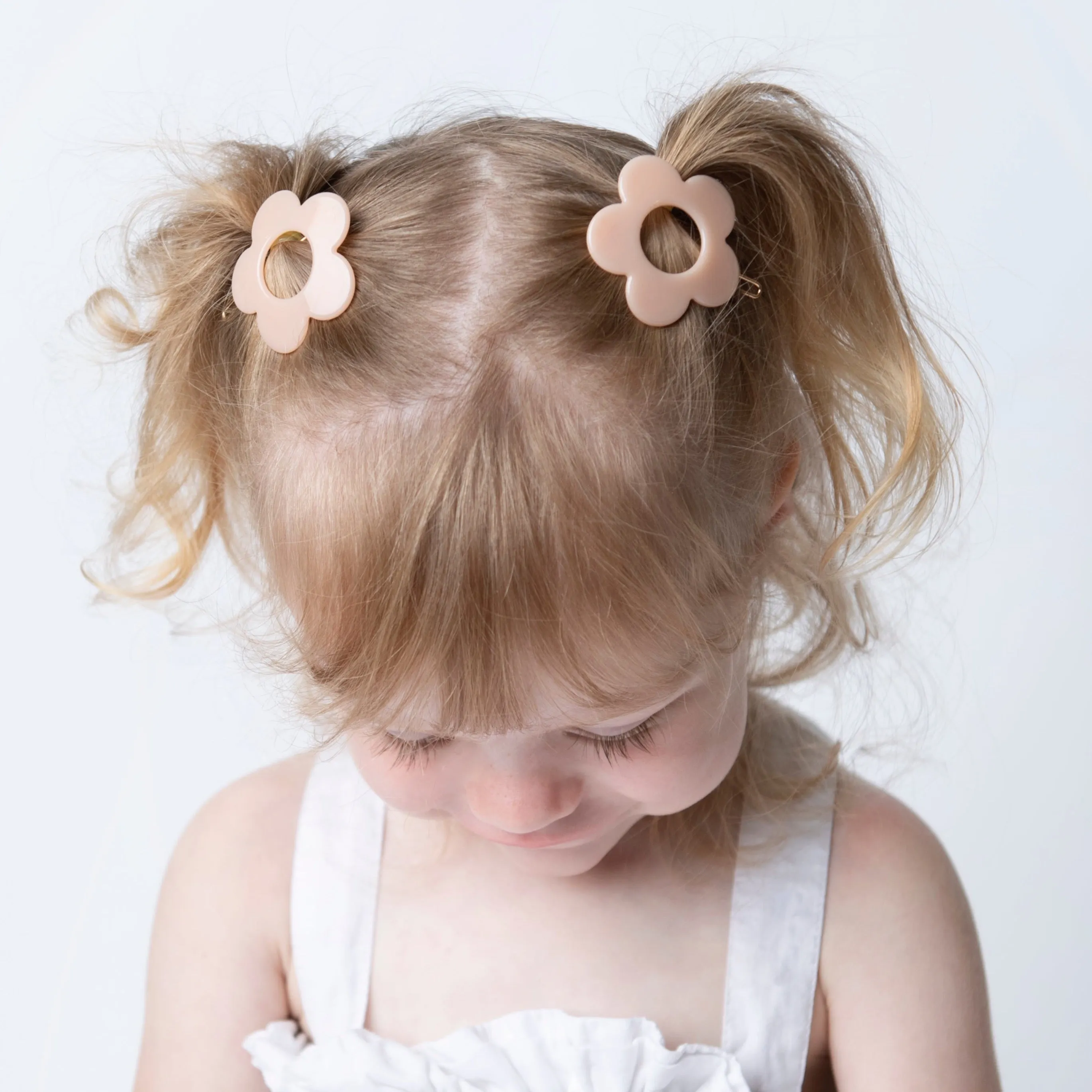 Amelie Flower Clip - 20 Colors