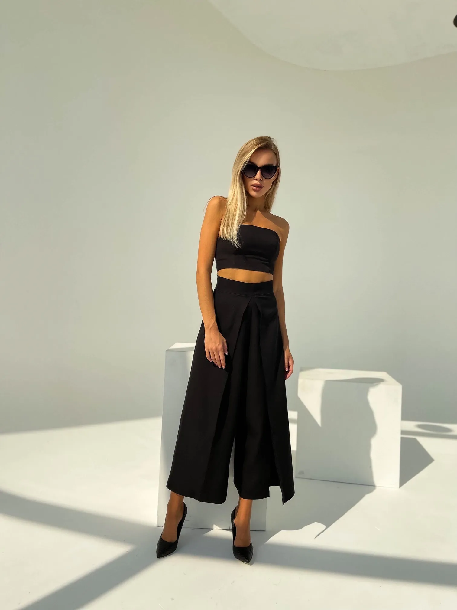 Black High Waist Slit Cuff Сulottes