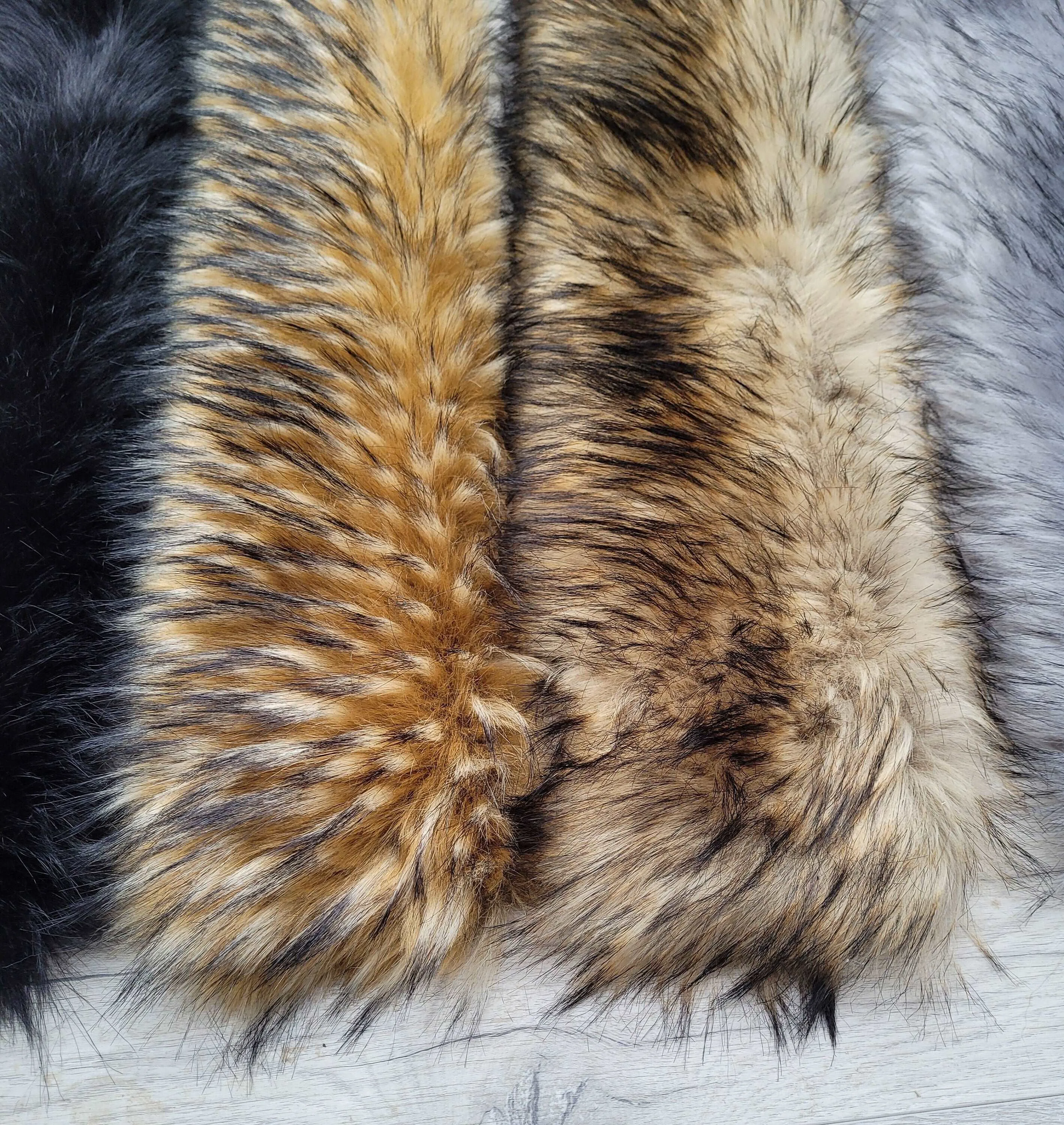 BY ORDER Extra Large Faux Fur Vegan Trim Hood 70 cm, Large Faux Fur Collar Trim, Faux Raccoon Fur, Fur Ruff, Faux Fur Hood, Hood Fur Jacket