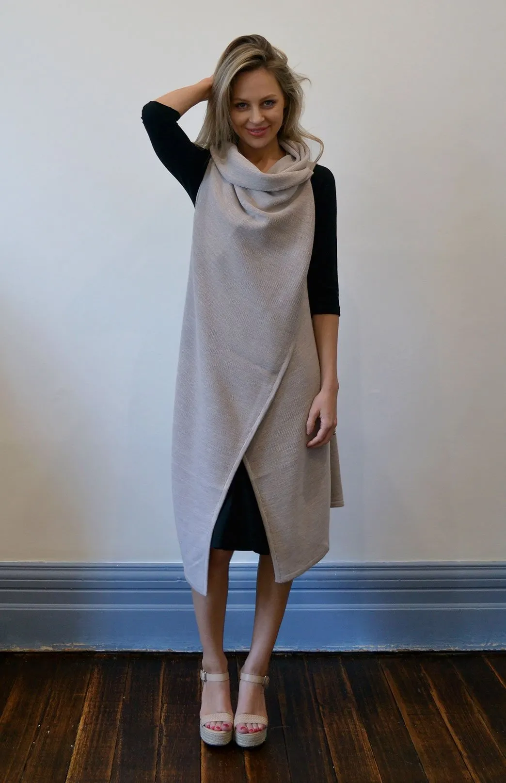 Classic Knitted Sleeveless Wrap