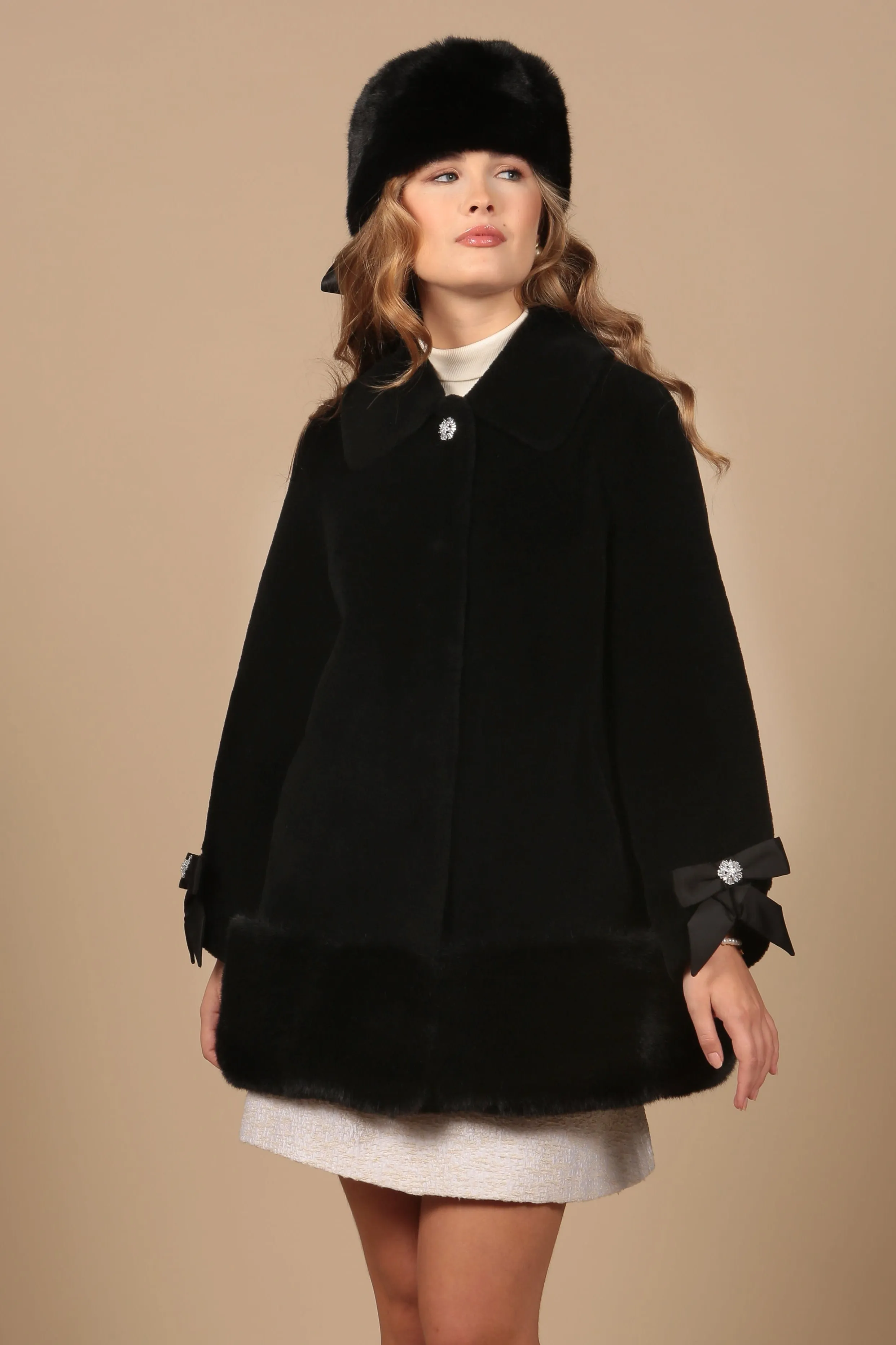 'Colbert' Wool Coat in Nero