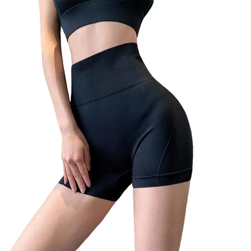 Hip Enhancing Seamless Underwear with High Waist Feature