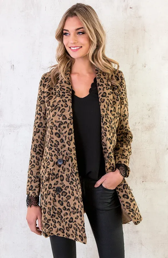 Leopard Coat Fur Bruin