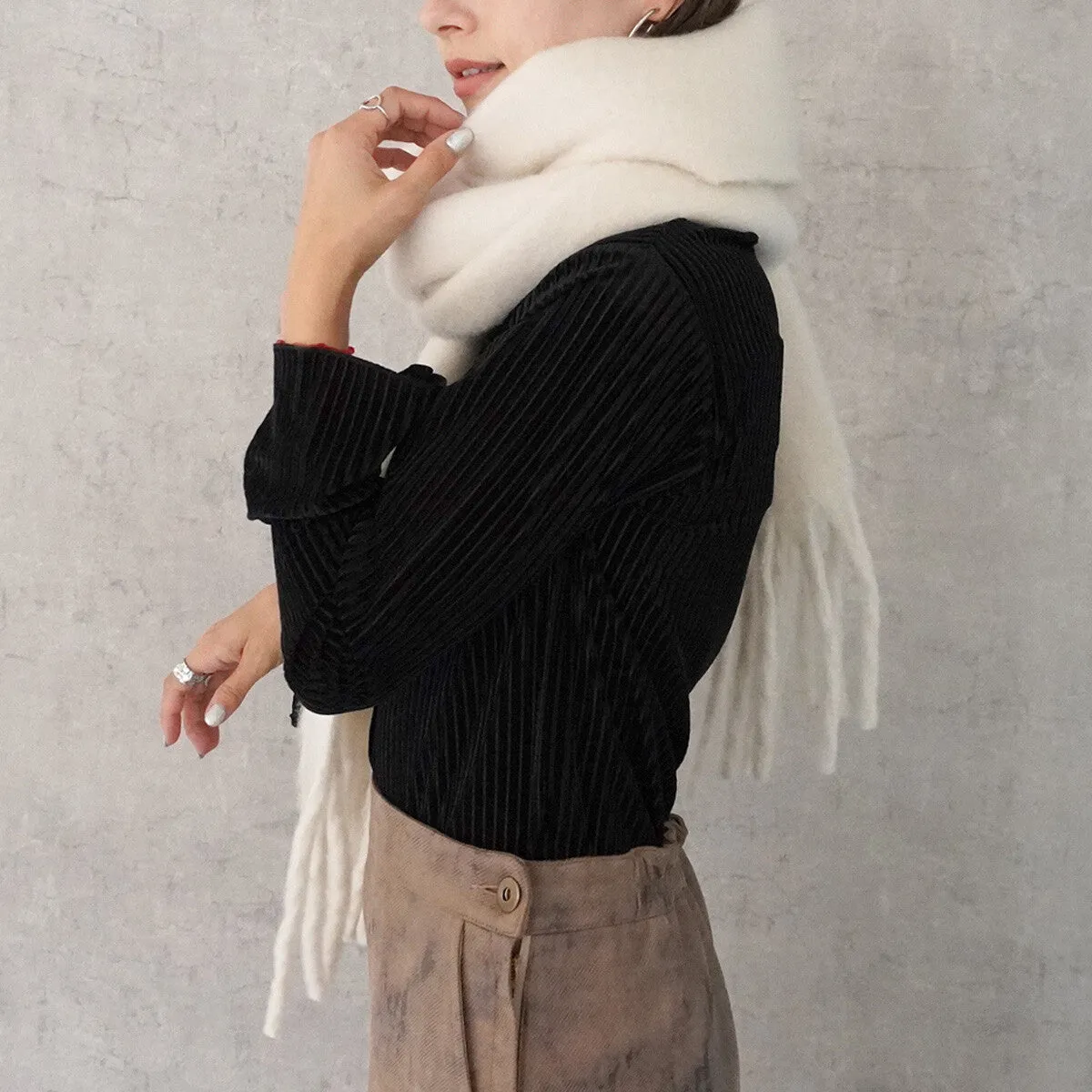 SATO | Winter Fuzzy Scarf