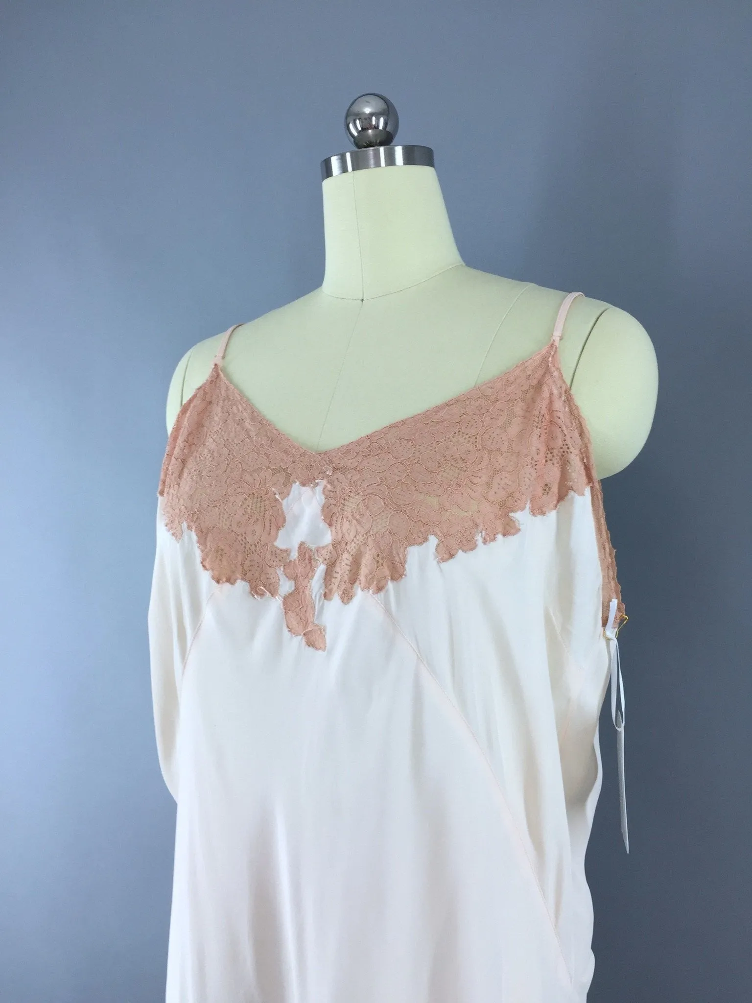 Vintage 1920s Bias Cut Art Deco Full Slip