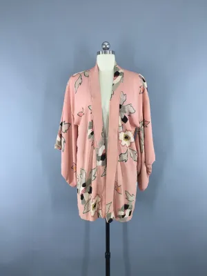 Vintage 1940s Vintage Haori Silk Kimono Jacket / Peach Pink Floral Print