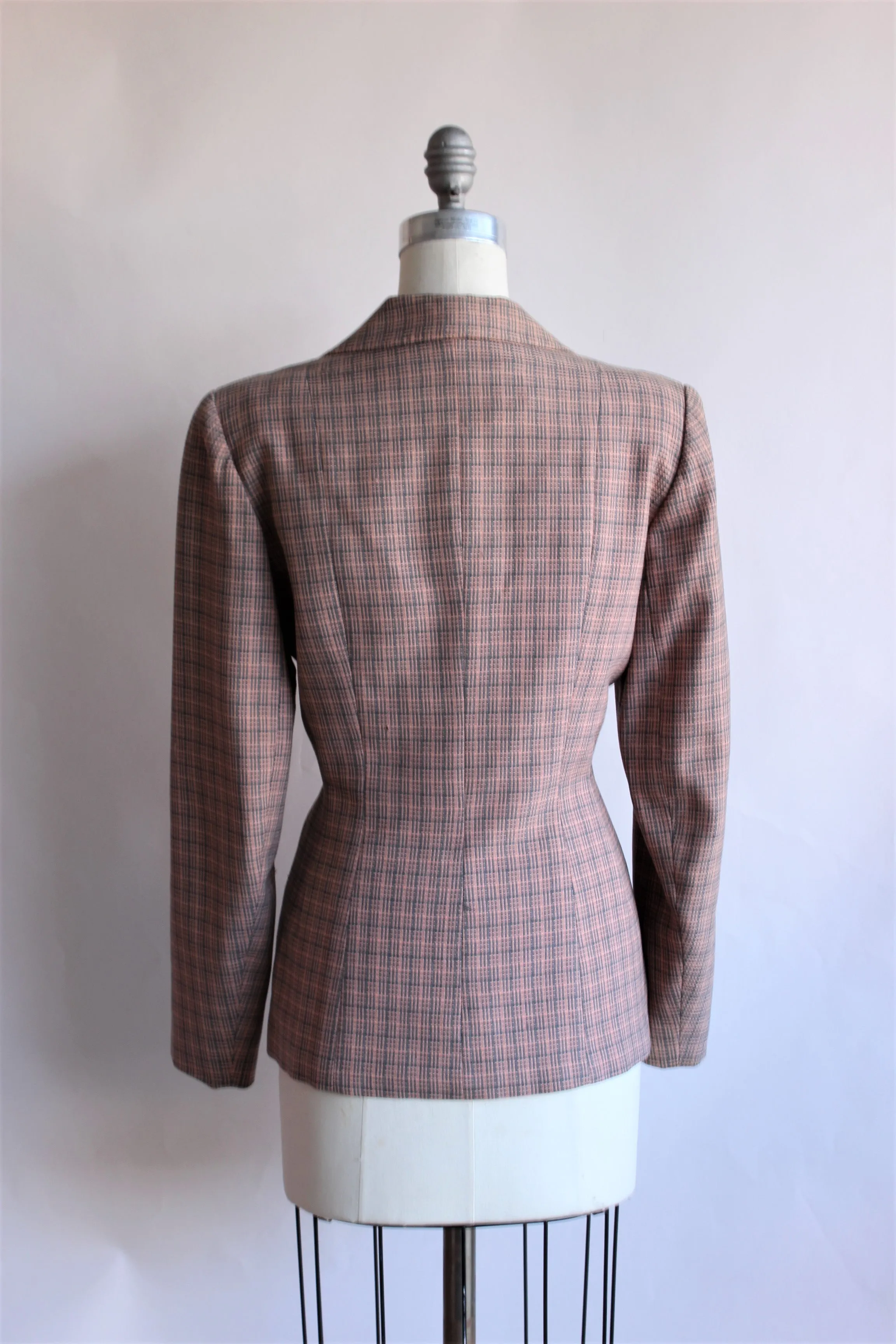 Vintage 1950s Gray and Pink Jacket With Pink Lining By Friedmont