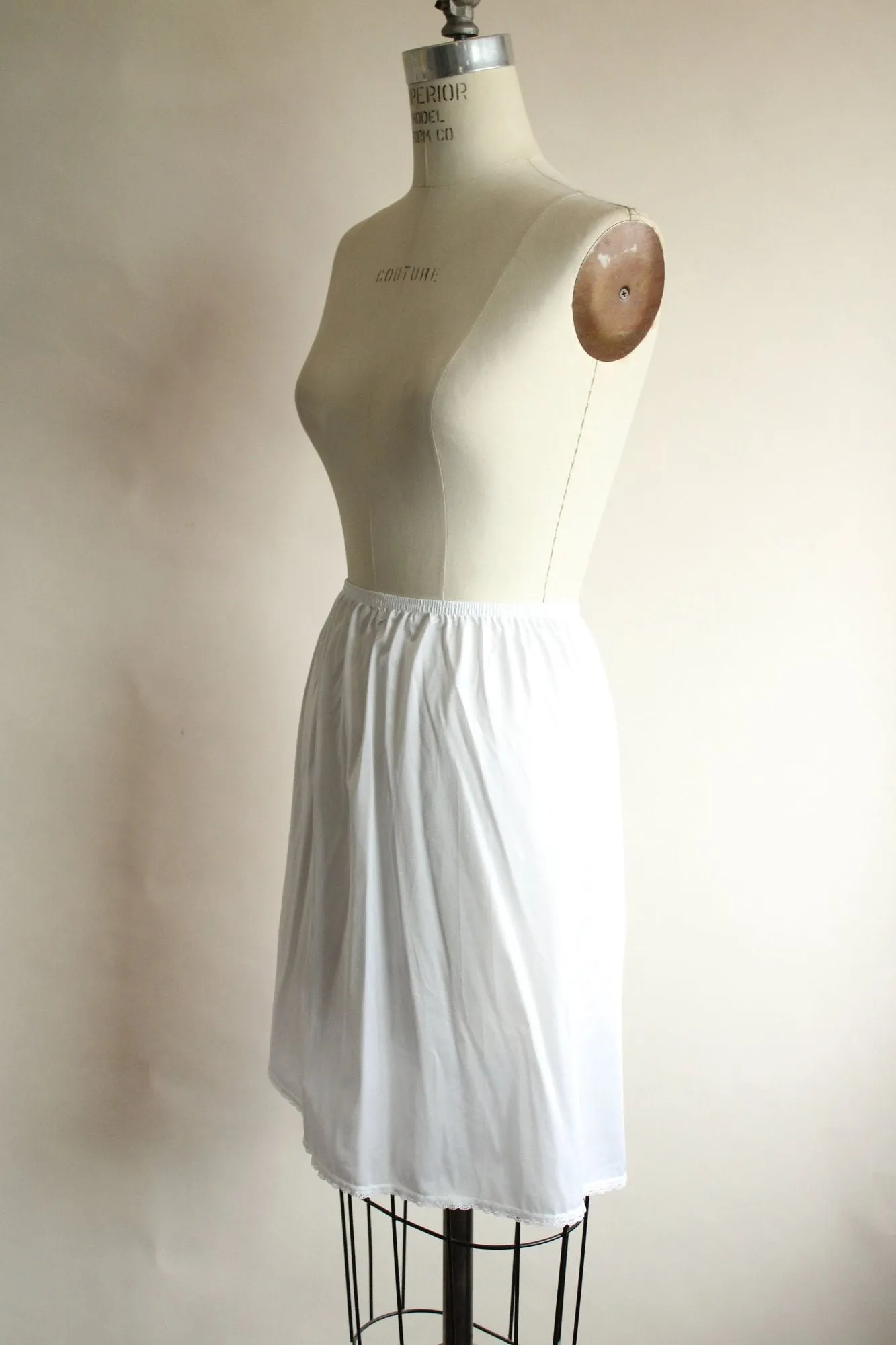 Vintage 1990s Vanity Fair White Nylon Half Slip With Lace Trim