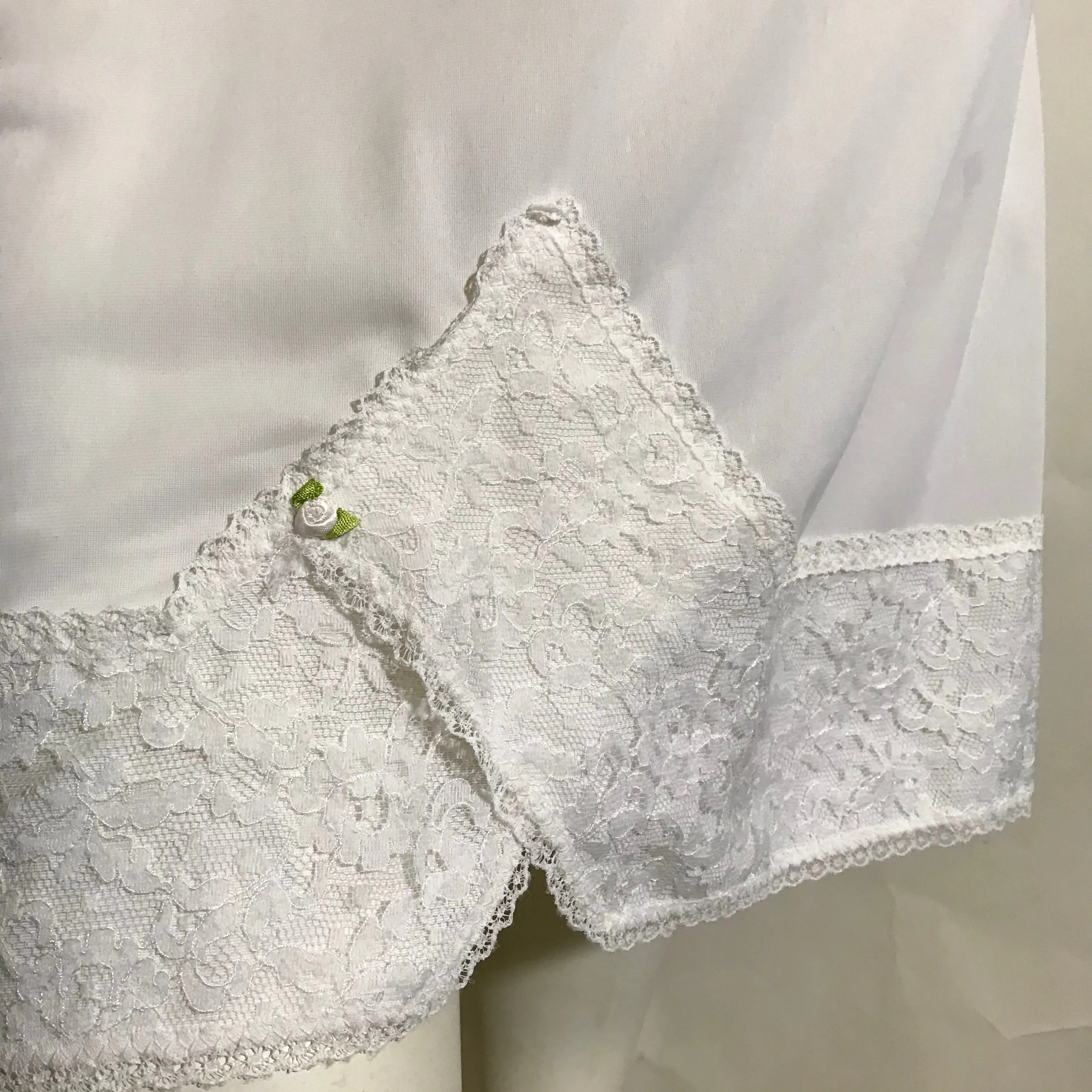 Zip Side Acetate Lace Trimmed White Half Slip circa 1960s